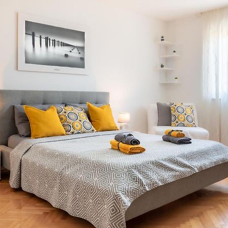 Apartment Dorrea Pula Ngoại thất bức ảnh