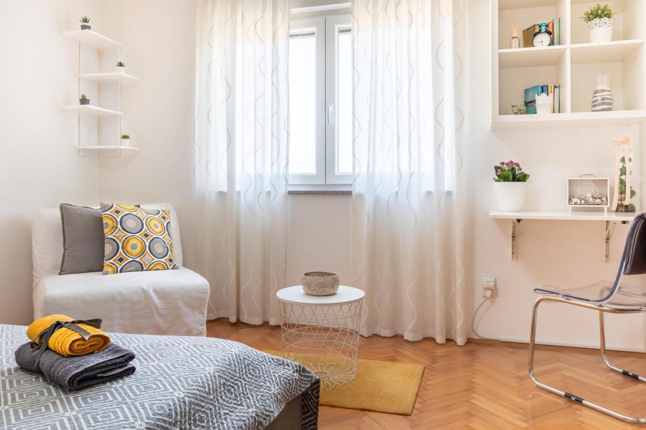 Apartment Dorrea Pula Ngoại thất bức ảnh